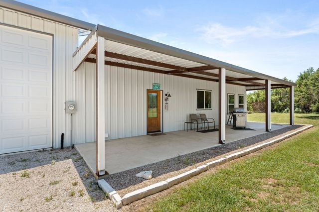 181 Private Road 197, Blum, TX 76627