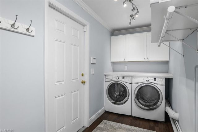 549 7th AVE N, Naples, FL 34102