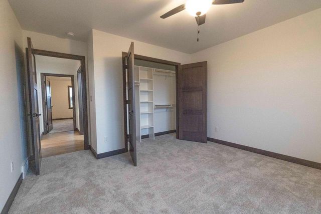 3735 HAROLDS WAY, Suamico, WI 54173