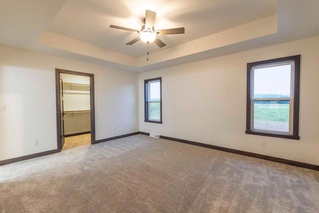 3735 HAROLDS WAY, Suamico, WI 54173