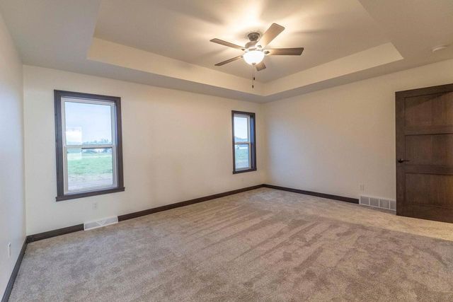 3735 HAROLDS WAY, Suamico, WI 54173