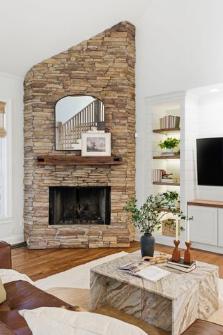 8756 Poplar Creek Rd, Nashville, TN 37221