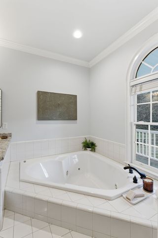 8756 Poplar Creek Rd, Nashville, TN 37221