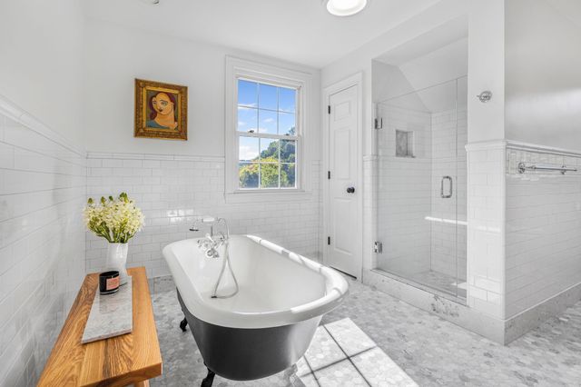 8756 Poplar Creek Rd, Nashville, TN 37221