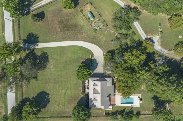 8756 Poplar Creek Rd, Nashville, TN 37221