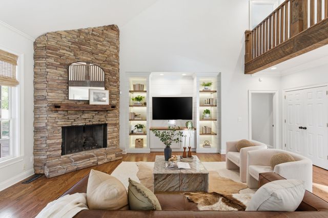 8756 Poplar Creek Rd, Nashville, TN 37221