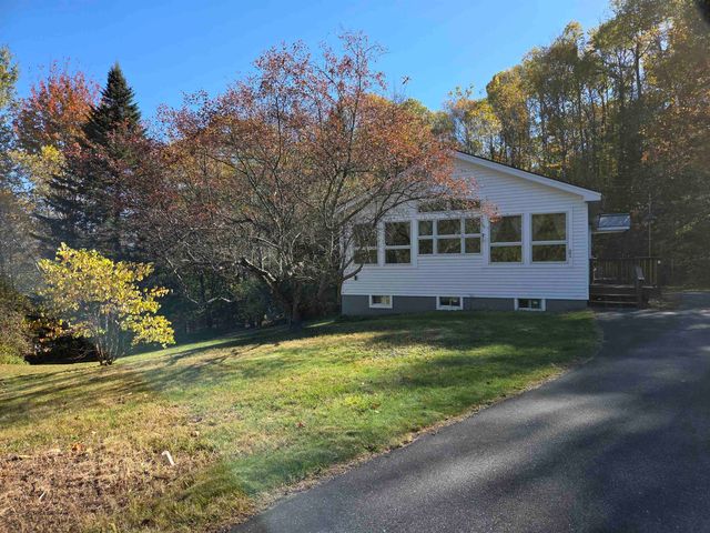 21 Evenchance Road, Enfield, NH 03748