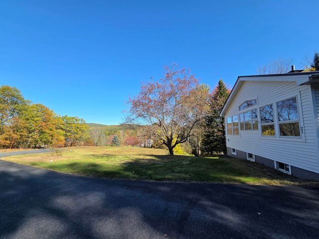 21 Evenchance Road, Enfield, NH 03748