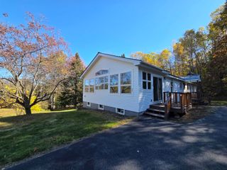 21 Evenchance Road, Enfield, NH 03748