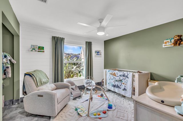 24 Dogwood Cir, Boynton Beach, FL 33436