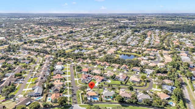 24 Dogwood Cir, Boynton Beach, FL 33436