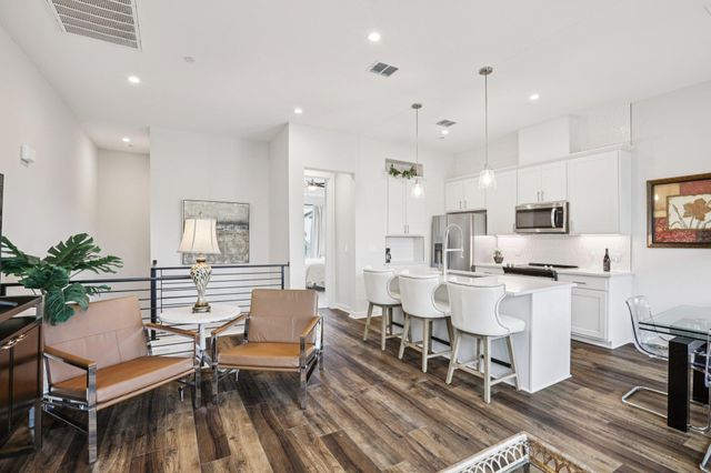 12001 Vista Parke DR 1104, Austin, TX 78726