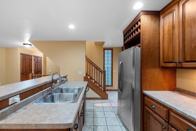 1243 PRAIRIE FALCON TRAIL, Green Bay, WI 54313