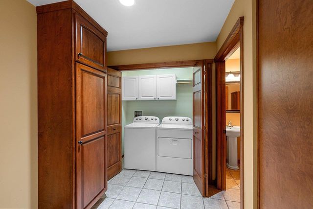 1243 PRAIRIE FALCON TRAIL, Green Bay, WI 54313