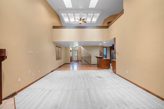 1243 PRAIRIE FALCON TRAIL, Green Bay, WI 54313
