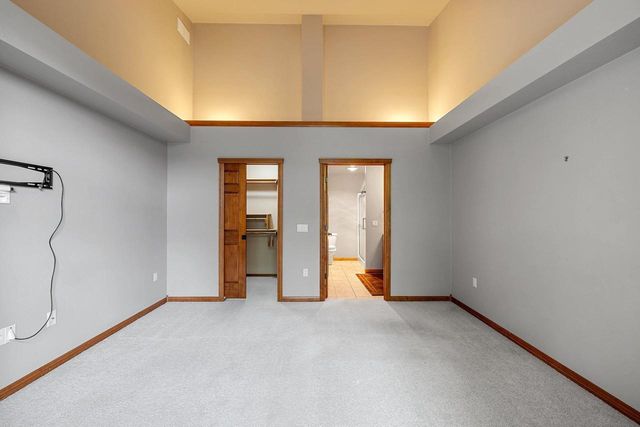 1243 PRAIRIE FALCON TRAIL, Green Bay, WI 54313