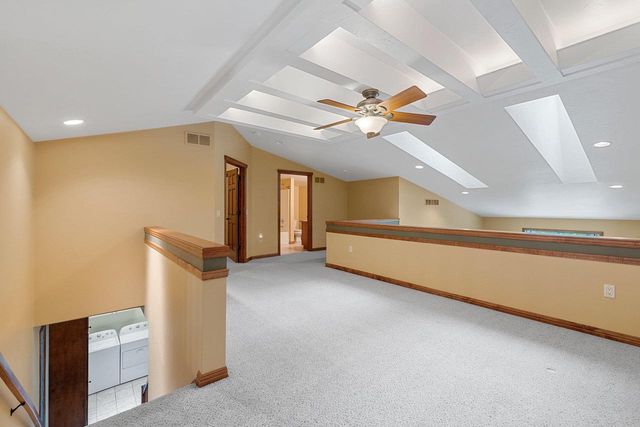 1243 PRAIRIE FALCON TRAIL, Green Bay, WI 54313