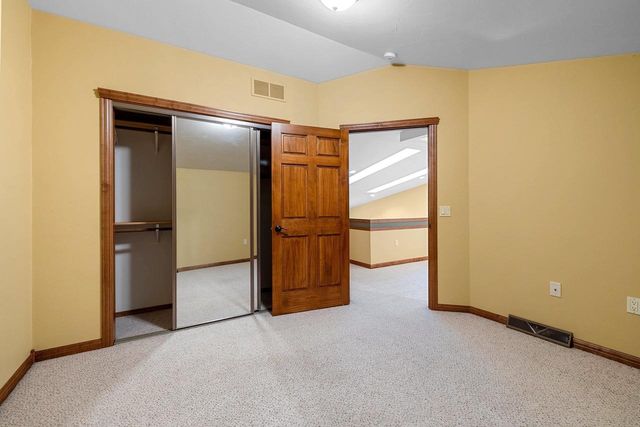 1243 PRAIRIE FALCON TRAIL, Green Bay, WI 54313