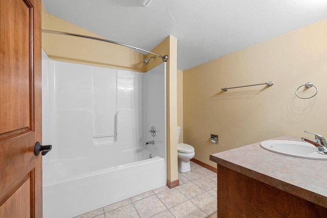 1243 PRAIRIE FALCON TRAIL, Green Bay, WI 54313