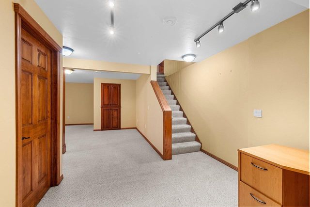1243 PRAIRIE FALCON TRAIL, Green Bay, WI 54313