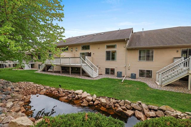 1243 PRAIRIE FALCON TRAIL, Green Bay, WI 54313