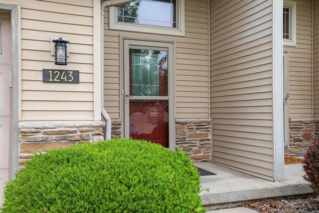1243 PRAIRIE FALCON TRAIL, Green Bay, WI 54313