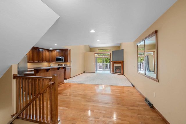 1243 PRAIRIE FALCON TRAIL, Green Bay, WI 54313