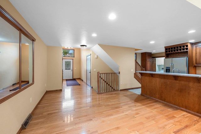 1243 PRAIRIE FALCON TRAIL, Green Bay, WI 54313