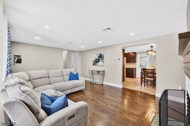 295 Tremont Ave, North Plainfield Boro, NJ 07063