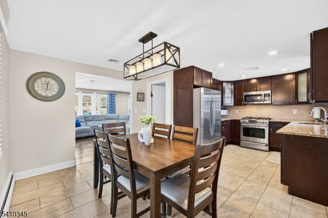 295 Tremont Ave, North Plainfield Boro, NJ 07063