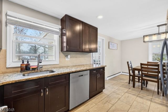 295 Tremont Ave, North Plainfield Boro, NJ 07063