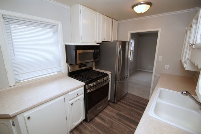 3210 W 68th Street, Davenport, IA 52806