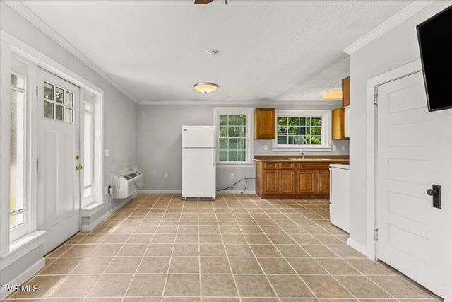 404 Winter Street, Johnson City, TN 37604