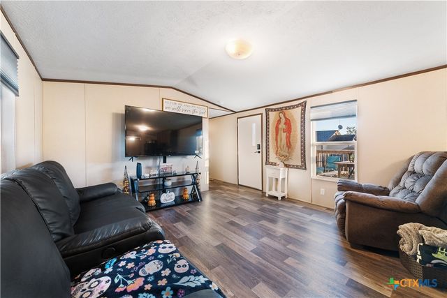 304 Regina Drive, Buda, TX 78610