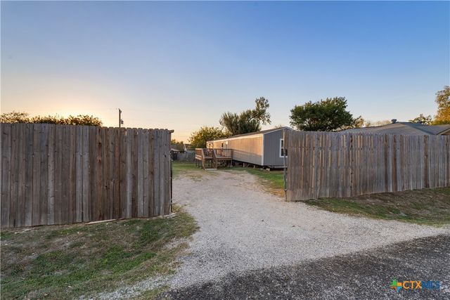304 Regina Drive, Buda, TX 78610