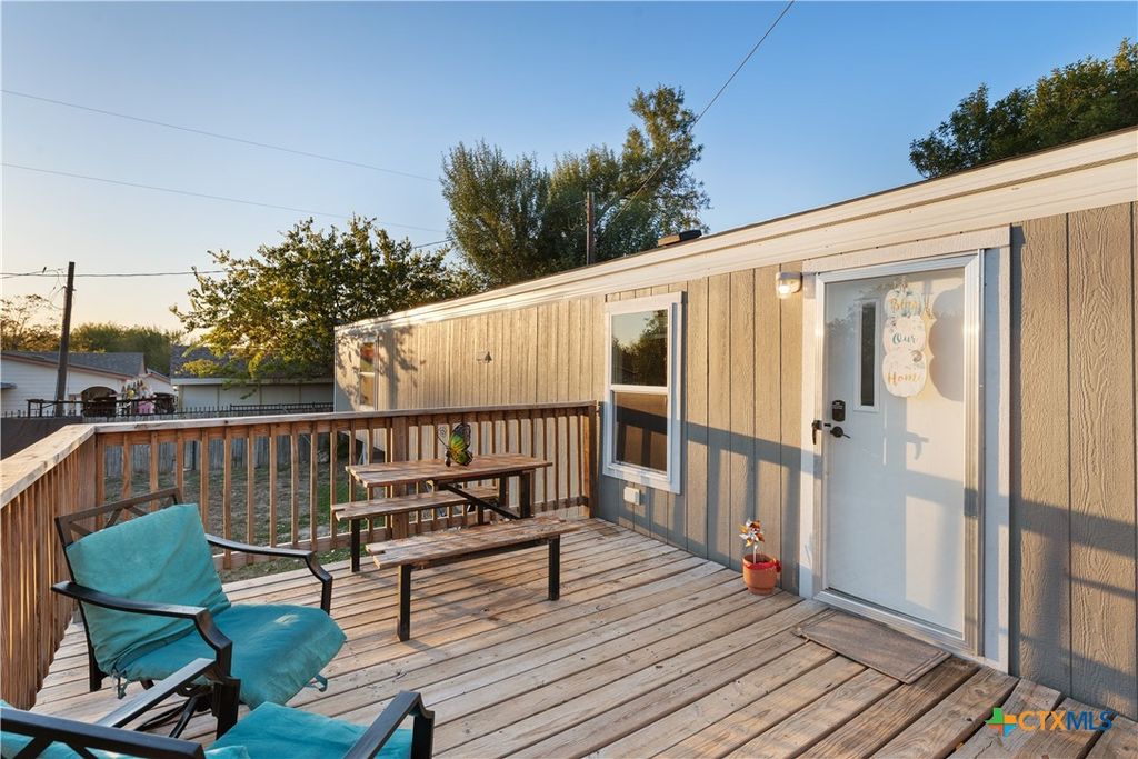 304 Regina Drive, Buda, TX 78610