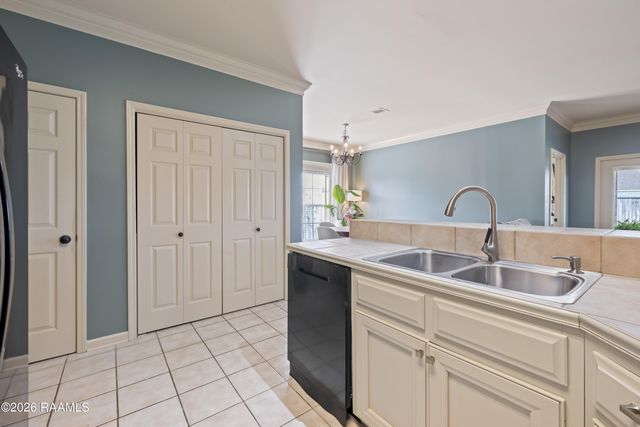 406 Deer Meadow Boulevard, Broussard, LA 70518