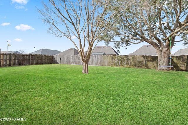406 Deer Meadow Boulevard, Broussard, LA 70518