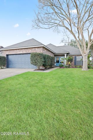 406 Deer Meadow Boulevard, Broussard, LA 70518