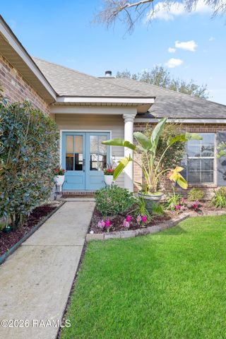 406 Deer Meadow Boulevard, Broussard, LA 70518