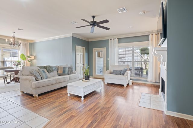 406 Deer Meadow Boulevard, Broussard, LA 70518