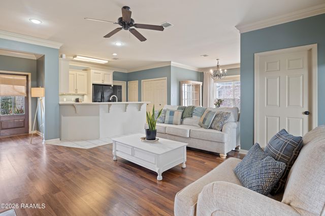 406 Deer Meadow Boulevard, Broussard, LA 70518