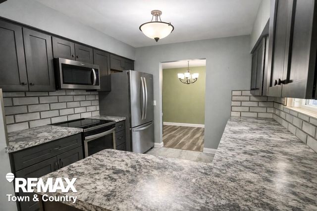 1209 Clearview Drive, Flushing, MI 48433