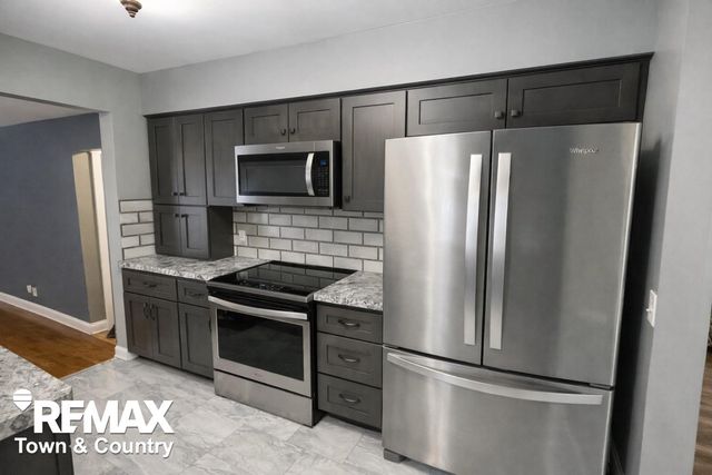 1209 Clearview Drive, Flushing, MI 48433