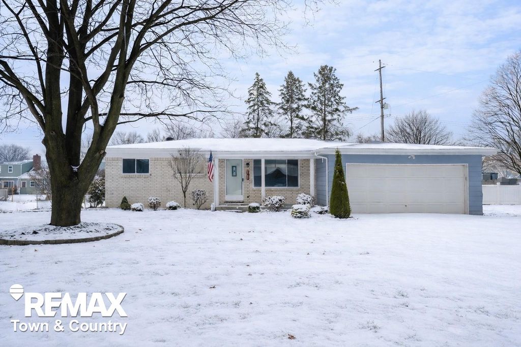 1209 Clearview Drive, Flushing, MI 48433