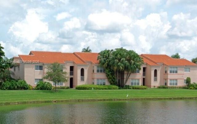 3310 N Pinewalk Dr N 1825, Margate, FL 33063
