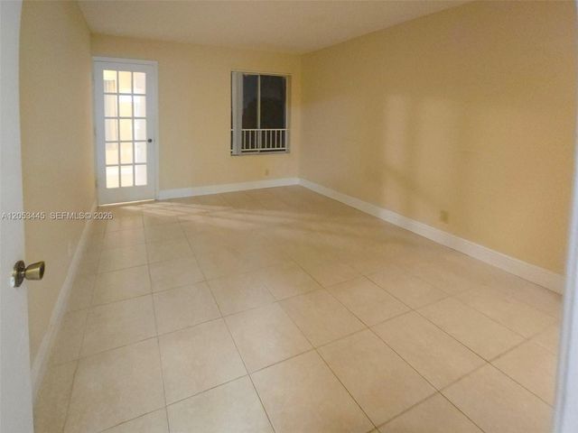 3310 N Pinewalk Dr N 1825, Margate, FL 33063