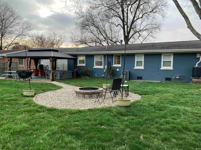 1725 N Meadow Road, Evansville, IN 47715