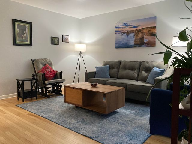 1725 N Meadow Road, Evansville, IN 47715