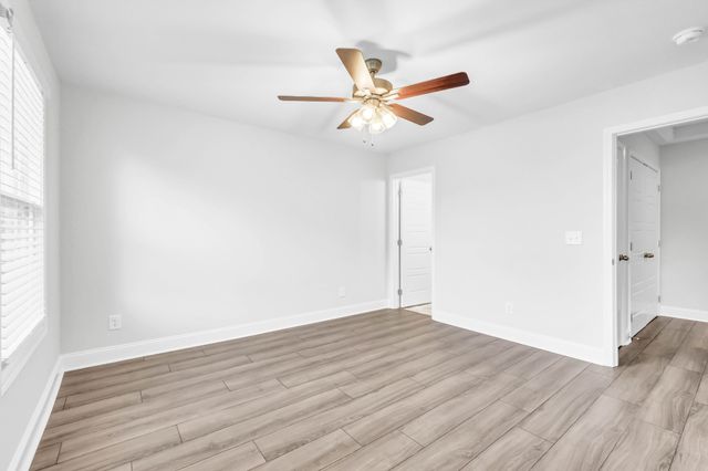 149 Quarry Point Dr, Clarksville, TN 37043